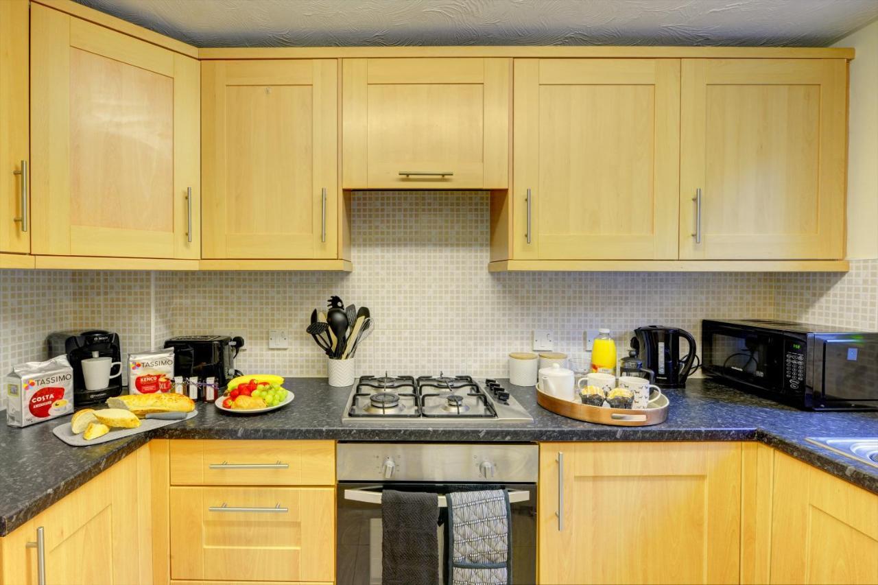 Modern 2 Bed House Sleeps 6 Southam Town Centre - Inspire Homes Ltd エクステリア 写真